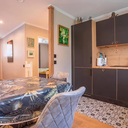 De L'artiste Andrea Фрежюс